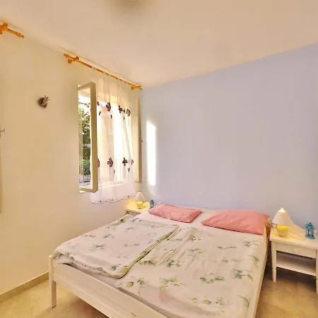 Guest house Miro 636 3*