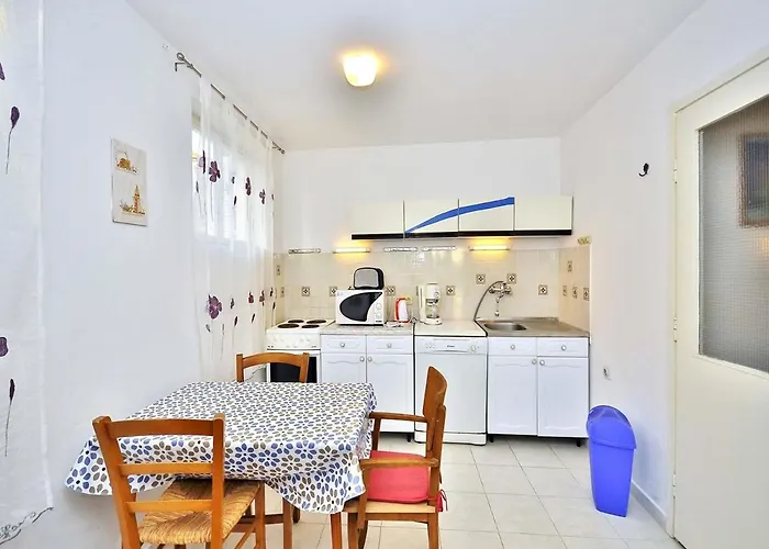 Miro 636 3* Ровинь